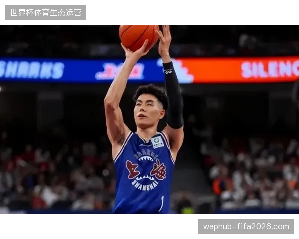 上海久事通过压迫性防守获得多次抢断，成功转化为快攻得分锁定胜局